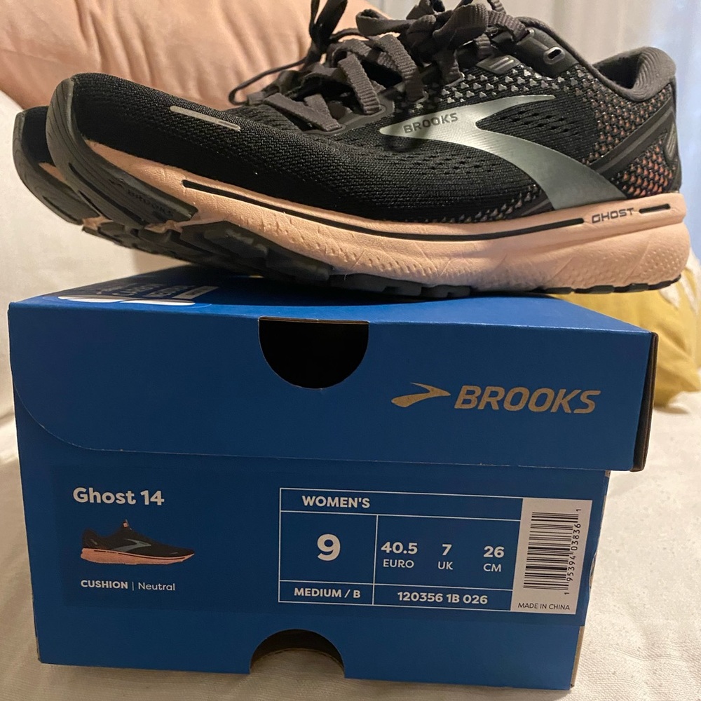 Size 9 Brooks Ghost 14